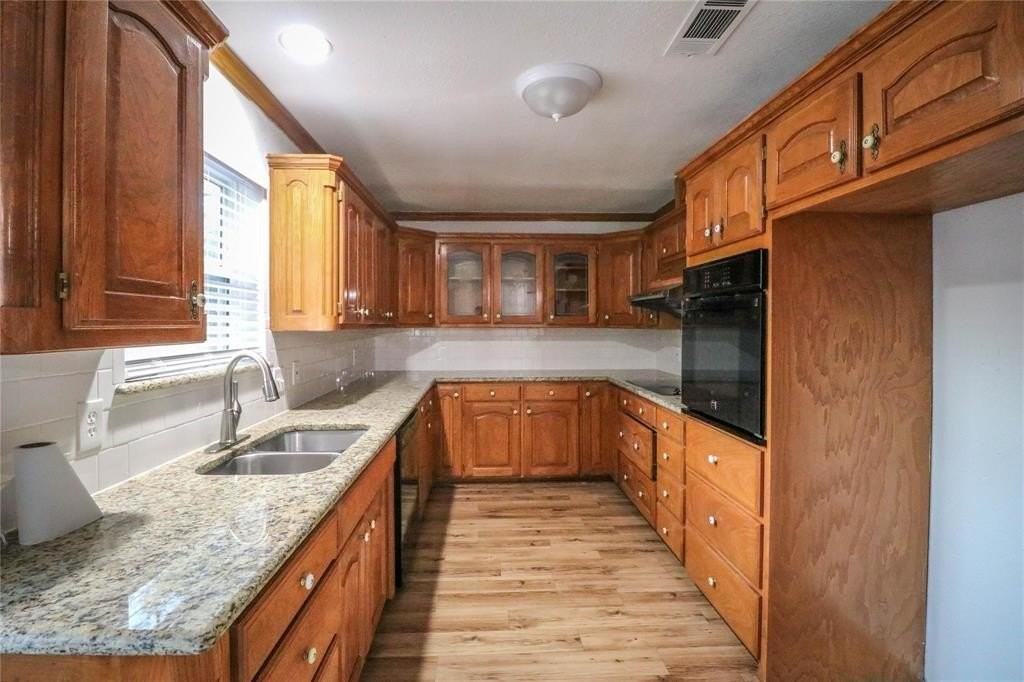 2213 Shady Brook Dr - Photo 6 of 18