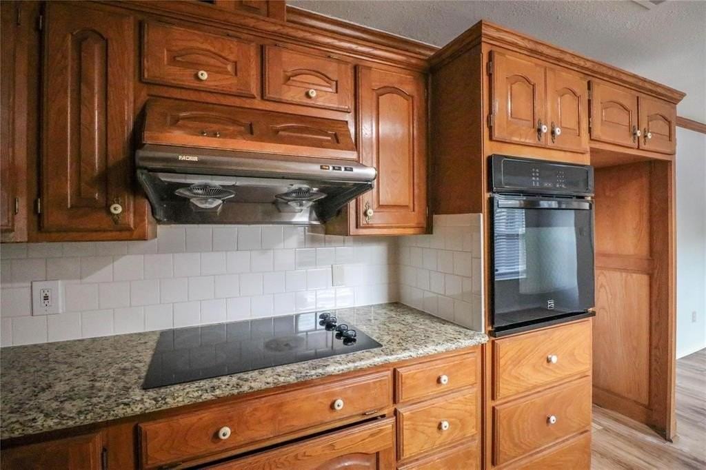 2213 Shady Brook Dr - Photo 7 of 18