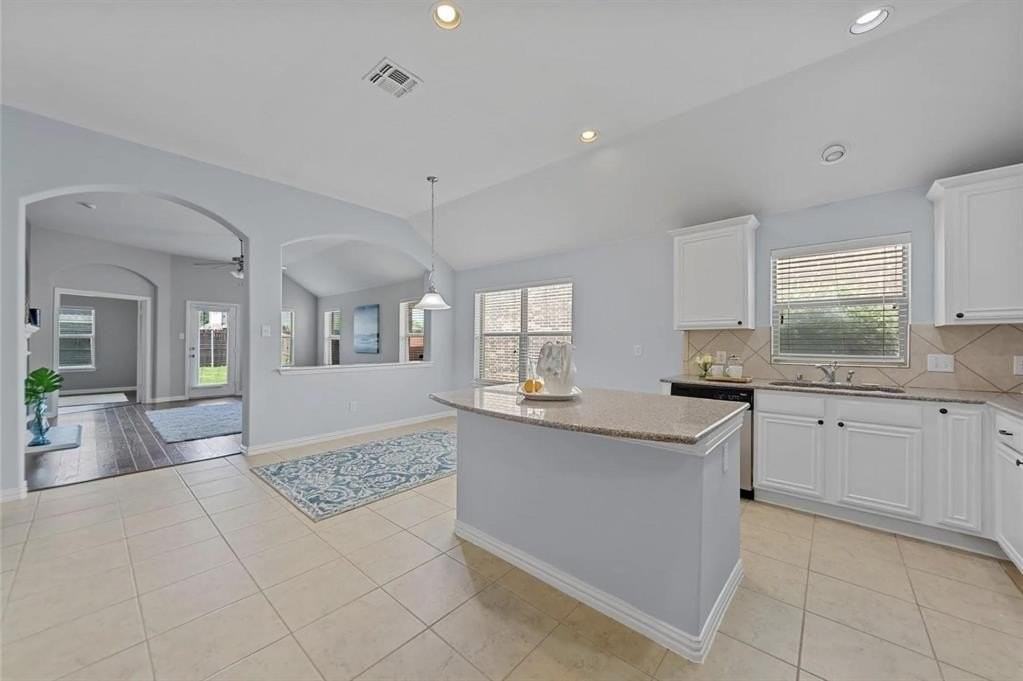 11913 Summer Springs Dr - Photo 5 of 21