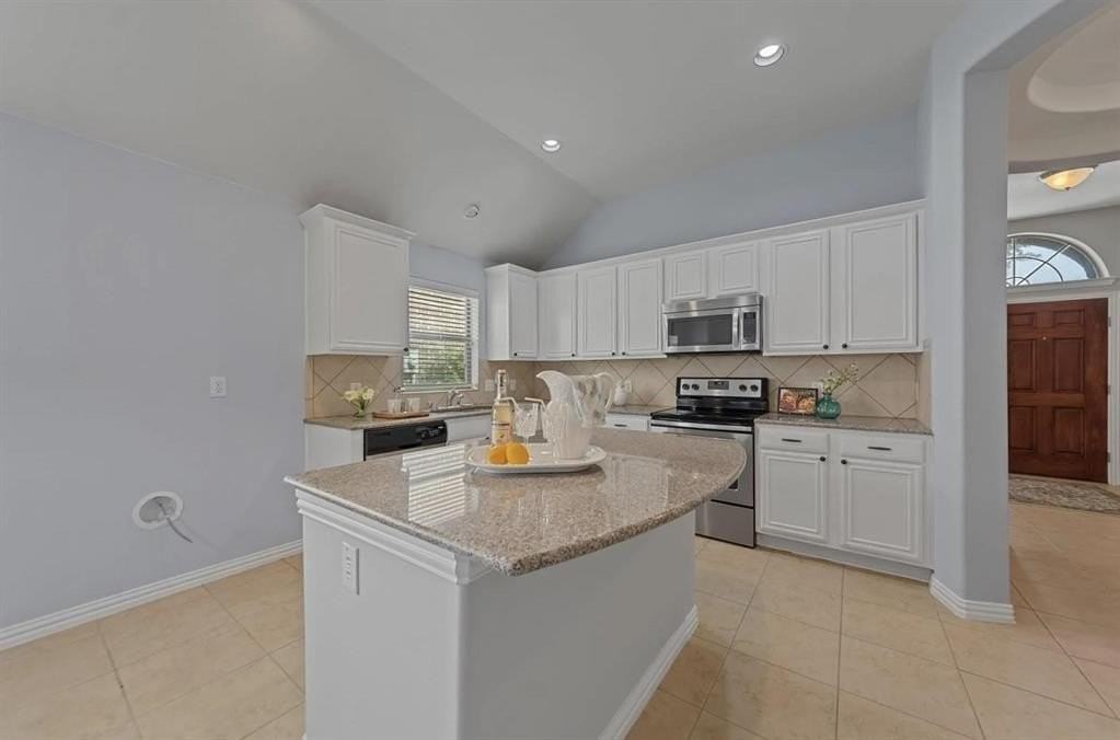 11913 Summer Springs Dr - Photo 7 of 21