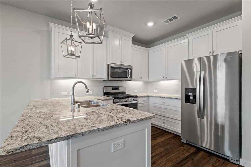 3741 Pine Leaf Ln - Photo 6 of 17