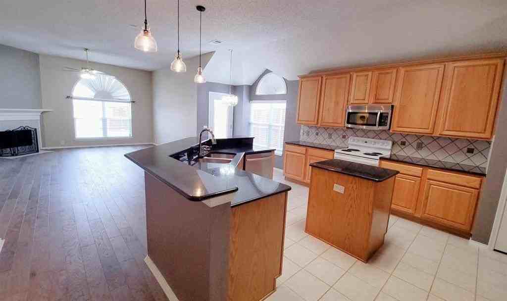 11458 Newberry Dr - Photo 6 of 7