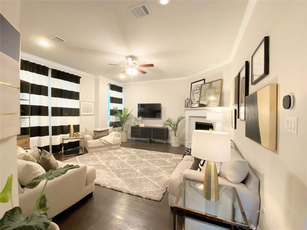 2612 Cathedral Dr - Photo 4 of 34