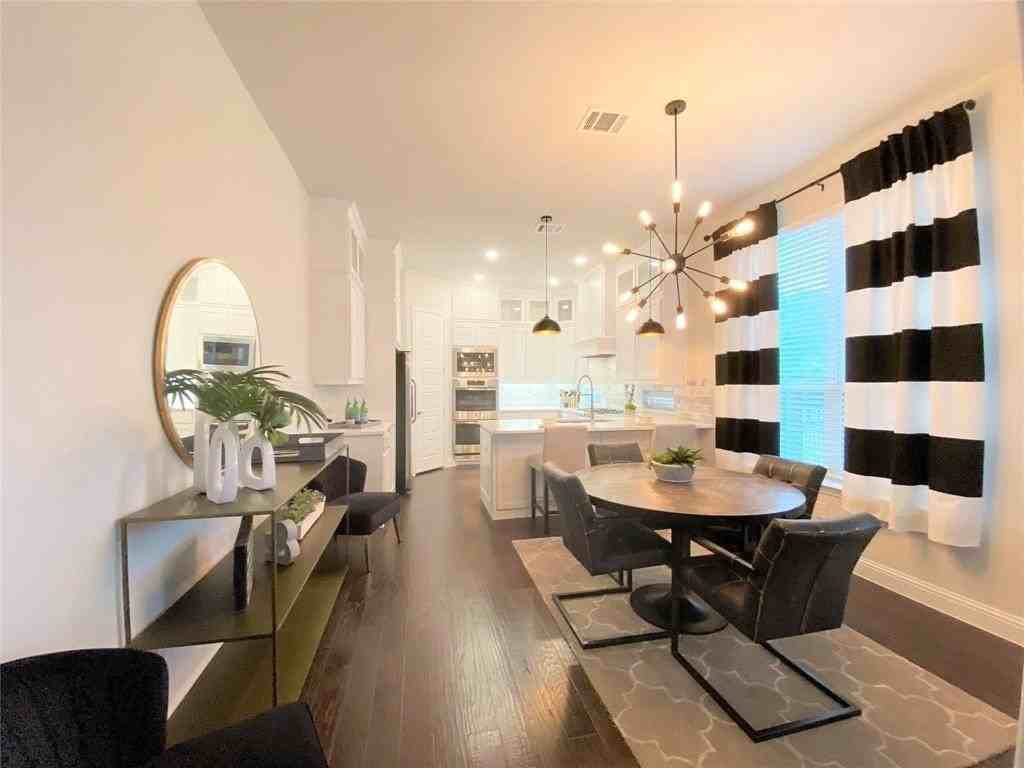 2612 Cathedral Dr - Photo 6 of 34