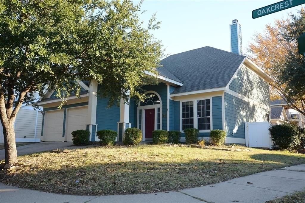 1400 Oakcrest Dr - Photo 2 of 18