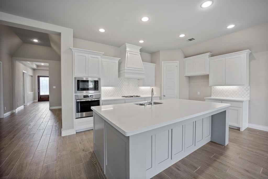 1417 Bird Cherry Ln - Photo 5 of 36