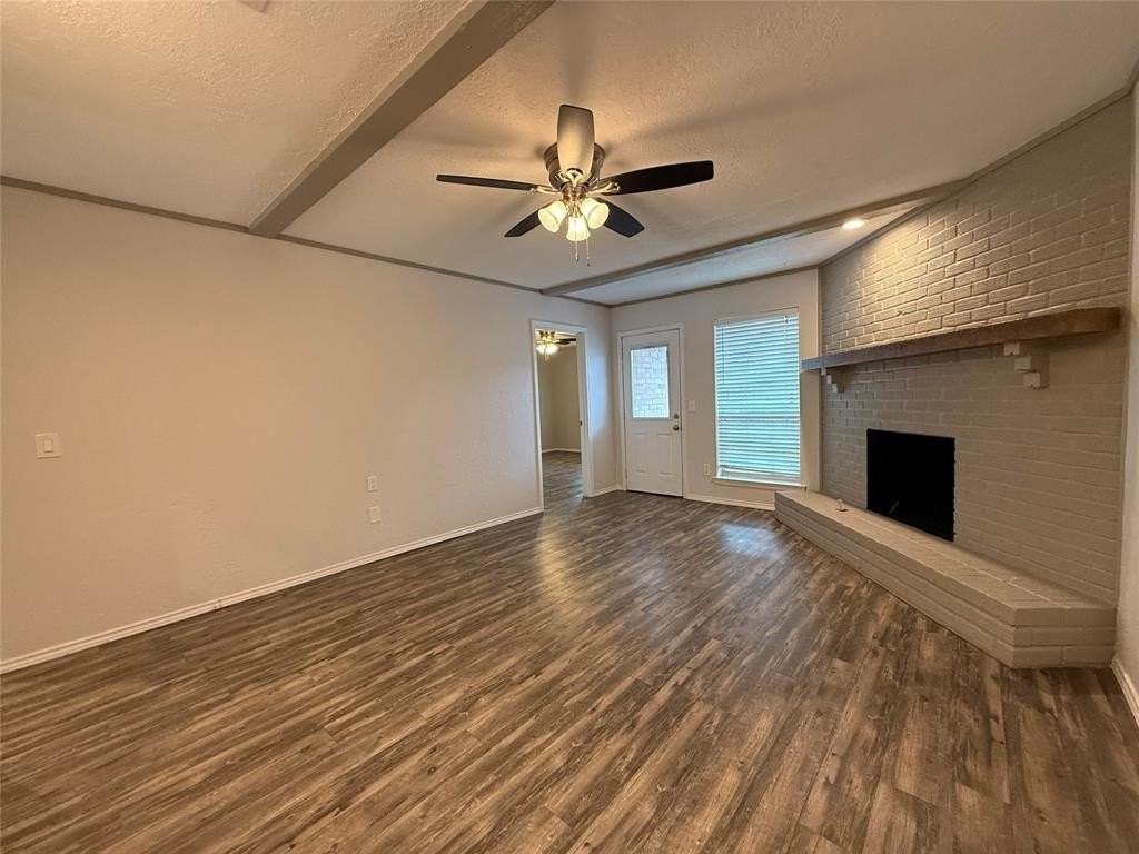 1920 N Floyd Rd - Photo 4 of 29