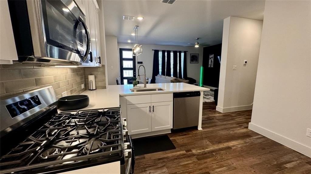 1426 Birds Fort Trl - Photo 4 of 23