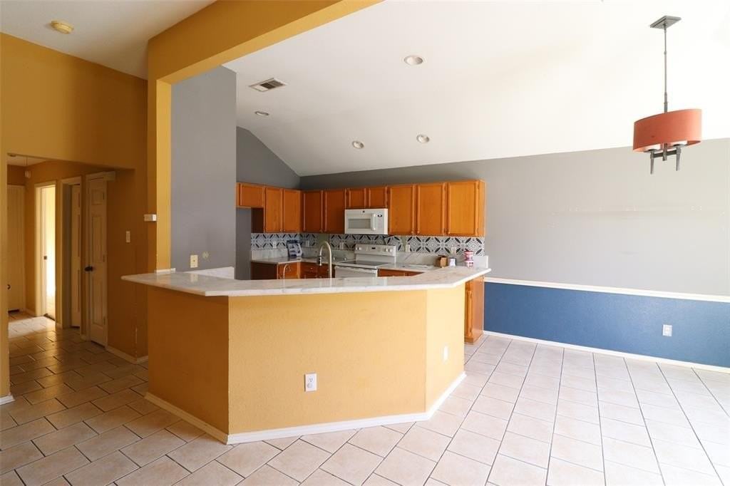 3311 Salmon St - Photo 5 of 27