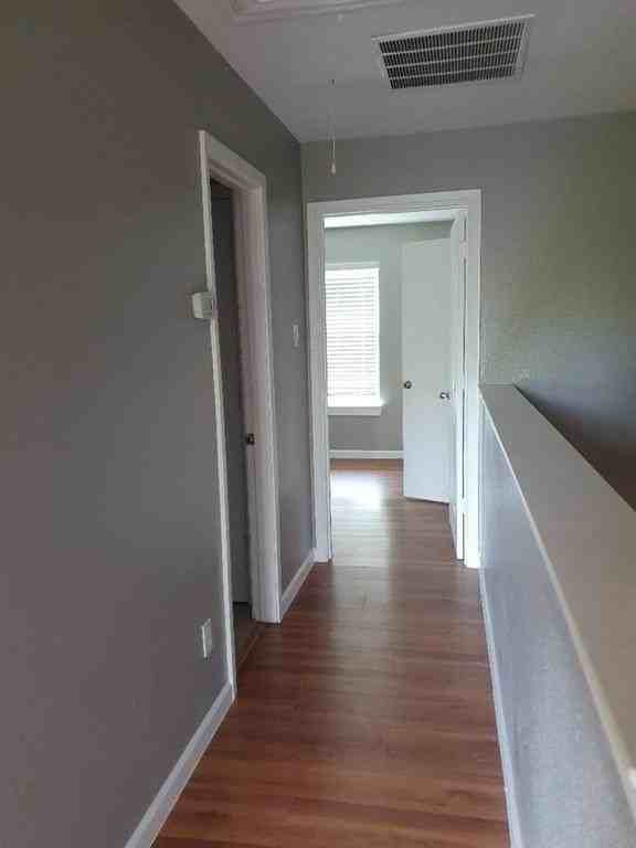 9821 Sycamore Dr - Photo 4 of 7