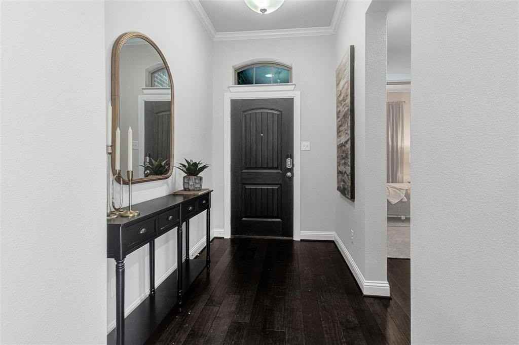 3613 Gloucester Rd - Photo 4 of 34