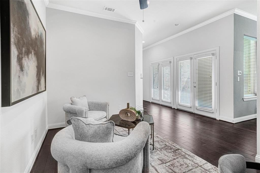 3613 Gloucester Rd - Photo 6 of 34