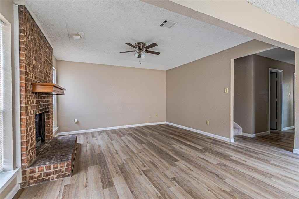 2324 Summer Place Dr - Photo 3 of 30