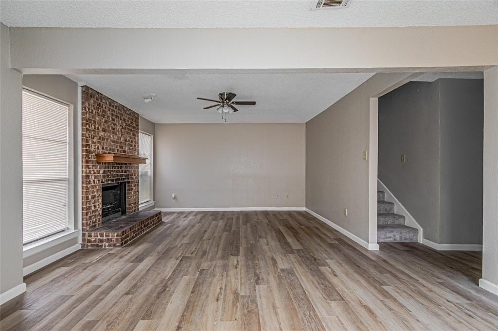 2324 Summer Place Dr - Photo 4 of 30