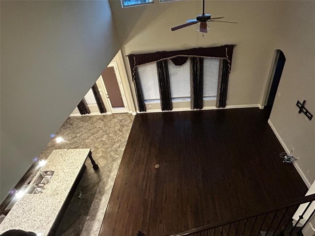 4461 Sapphire Dr - Photo 4 of 33