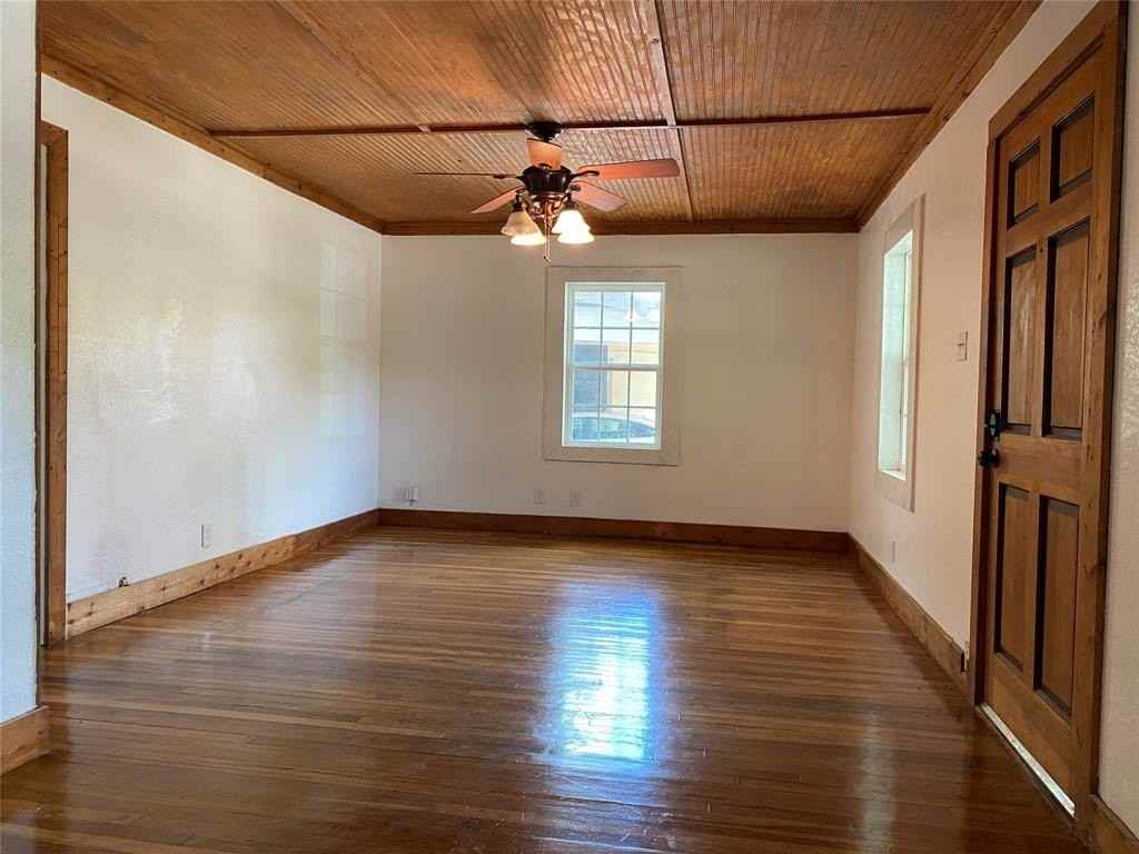 5709 Truelson Dr - Photo 6 of 20