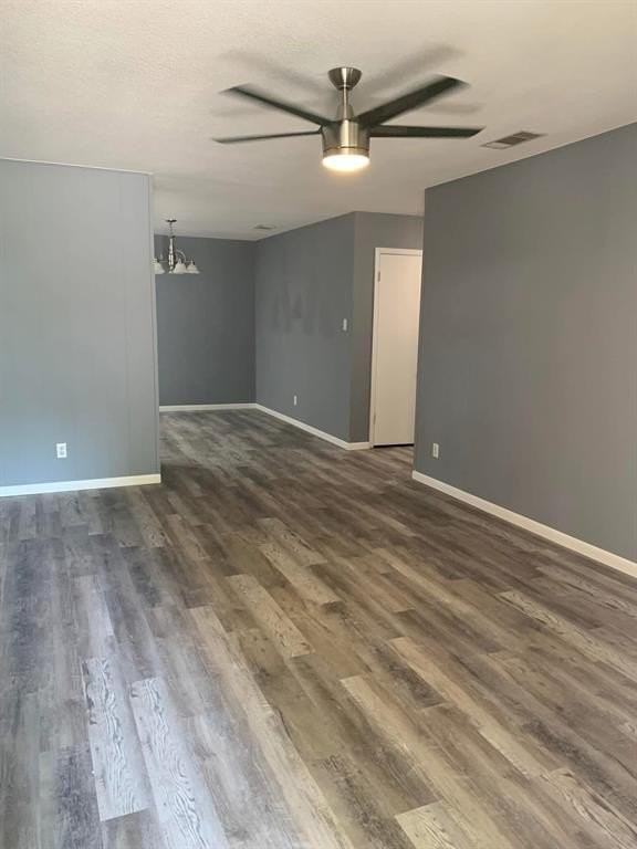 514 Oak St - Photo 2 of 9