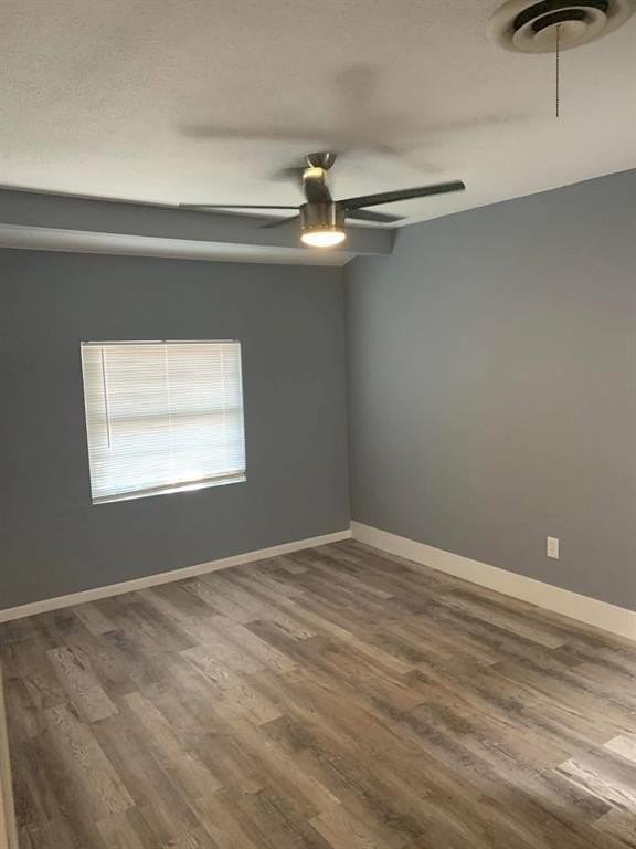 514 Oak St - Photo 7 of 9