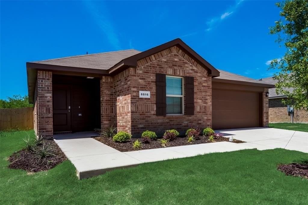 8816 Ring Gold Dr - Photo 4 of 20