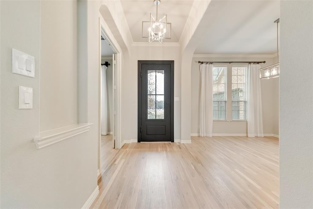 717 Calm Crest Dr - Photo 6 of 40