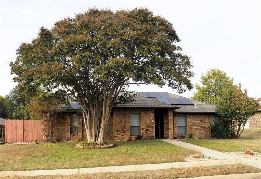 924 Summer Trl - Photo 2 of 25