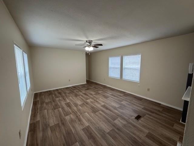 1811 Highland Cir - Photo 3 of 9