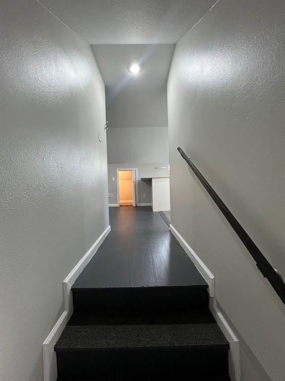 6200 Victor St #B - Photo 5 of 27