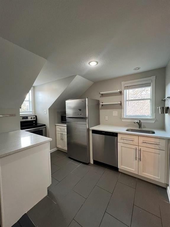 6200 Victor St #B - Photo 6 of 27