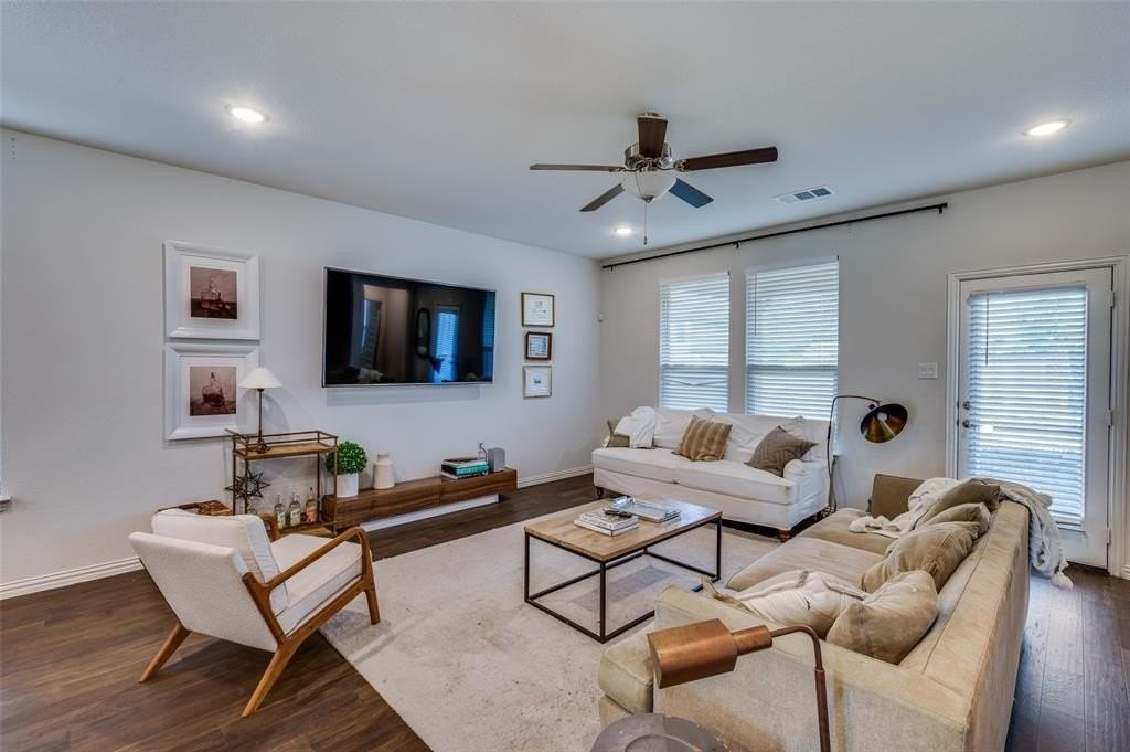 3305 Ironstone Rd - Photo 2 of 19