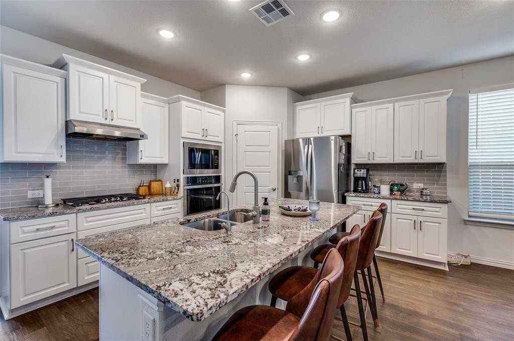 3305 Ironstone Rd - Photo 5 of 19