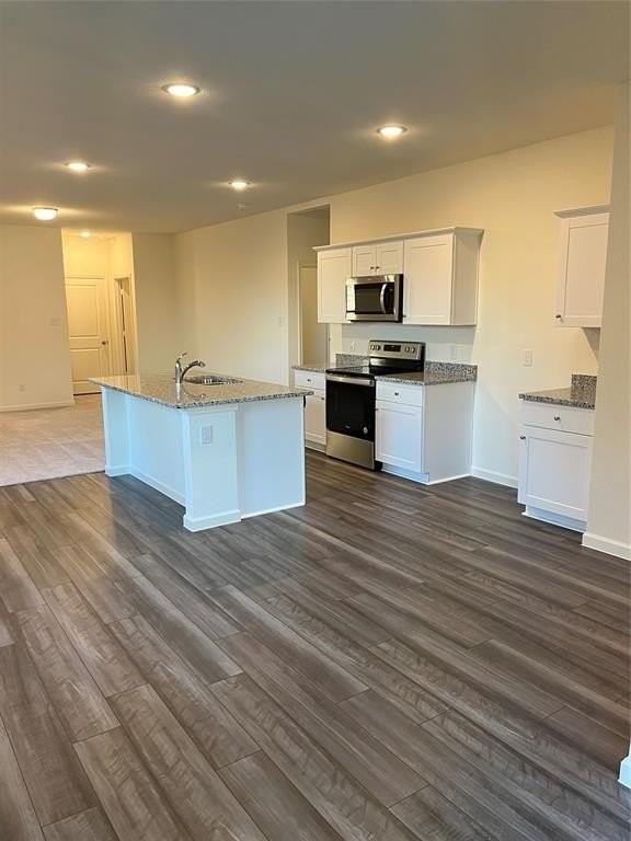 620 Delaware Ave - Photo 4 of 13