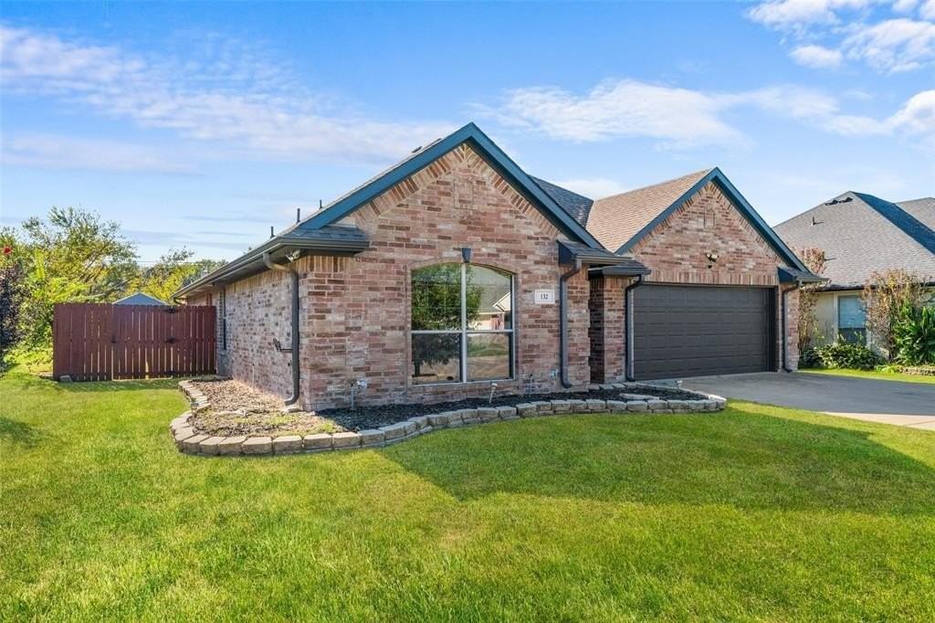 132 Birdsong Ln - Photo 2 of 32