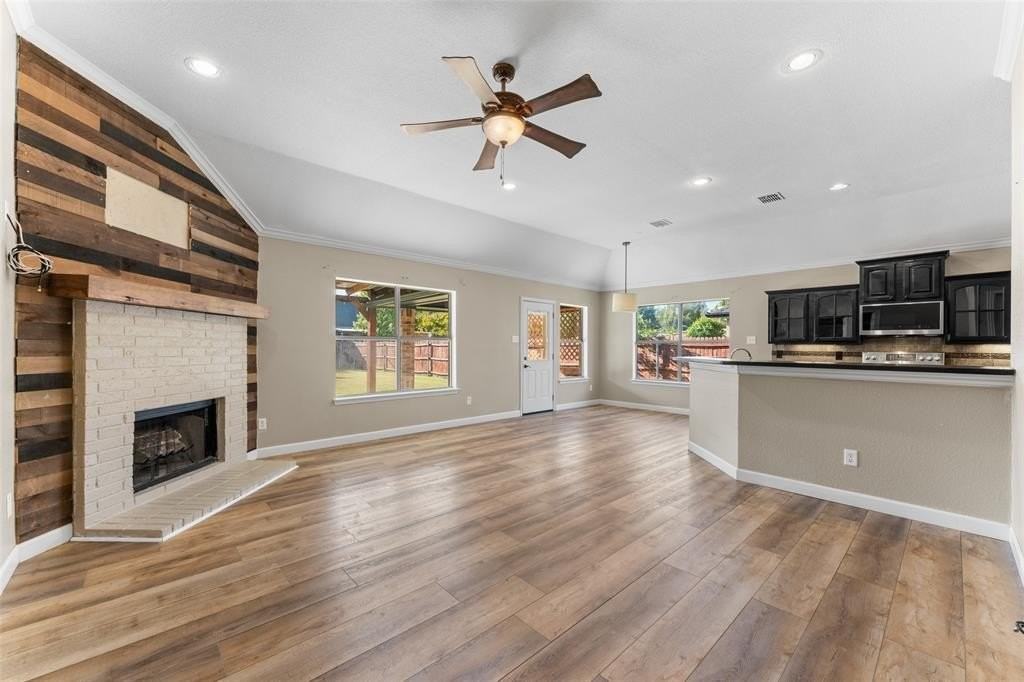 132 Birdsong Ln - Photo 5 of 32