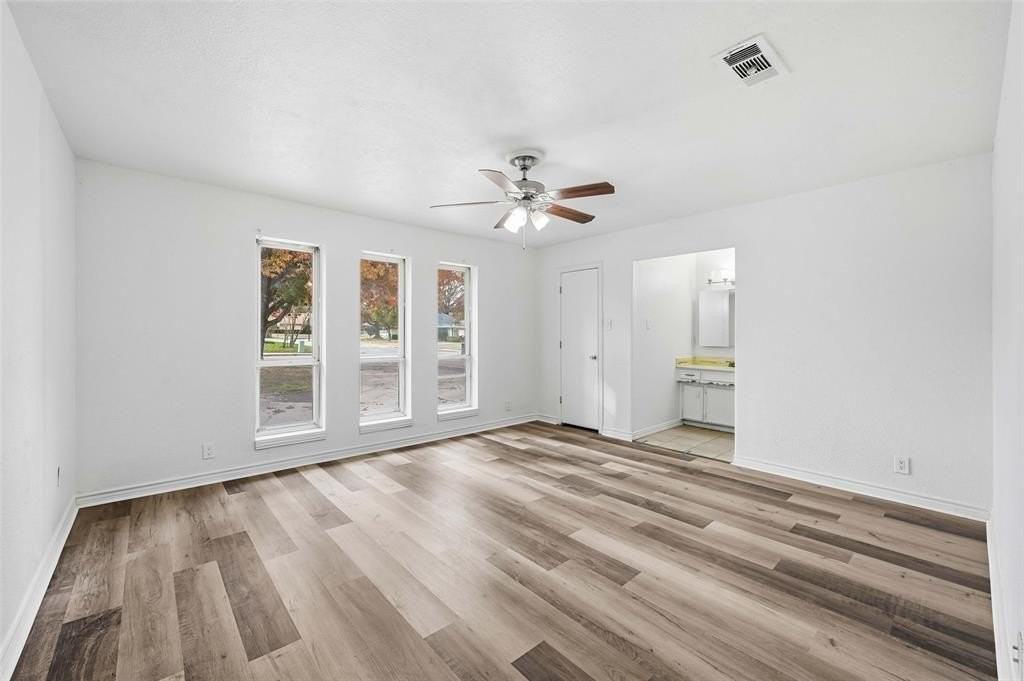 1661 Juniper Ln - Photo 4 of 19