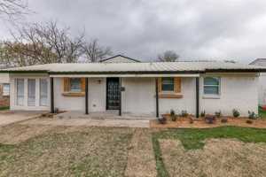 featured image of 2917 Dale Dr