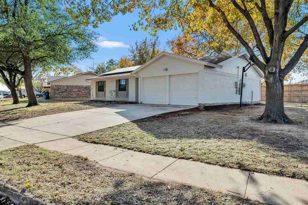 121 Quail Creek Dr - Photo 3 of 26