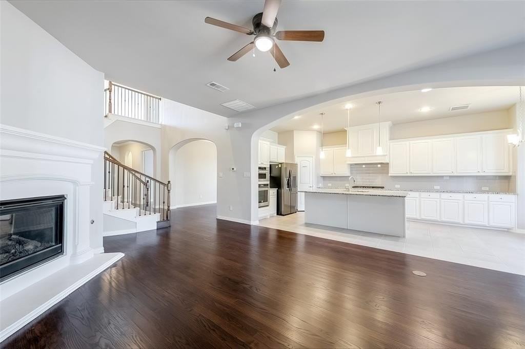 6808 Badlands Dr - Photo 7 of 34