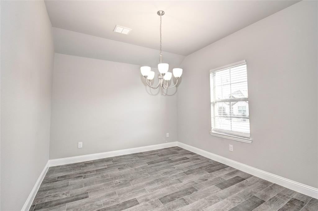 6004 Horsetail Dr - Photo 3 of 40