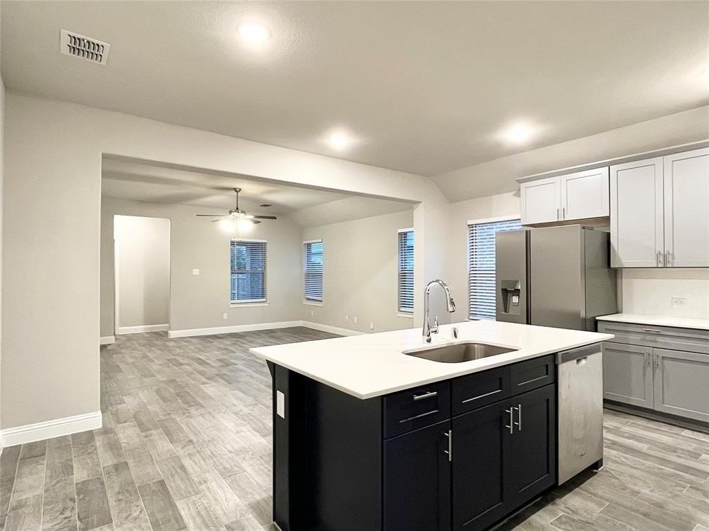 6004 Horsetail Dr - Photo 5 of 40