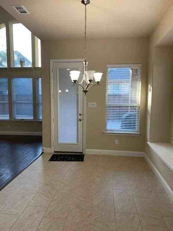 6120 Eldridge Ln - Photo 2 of 8