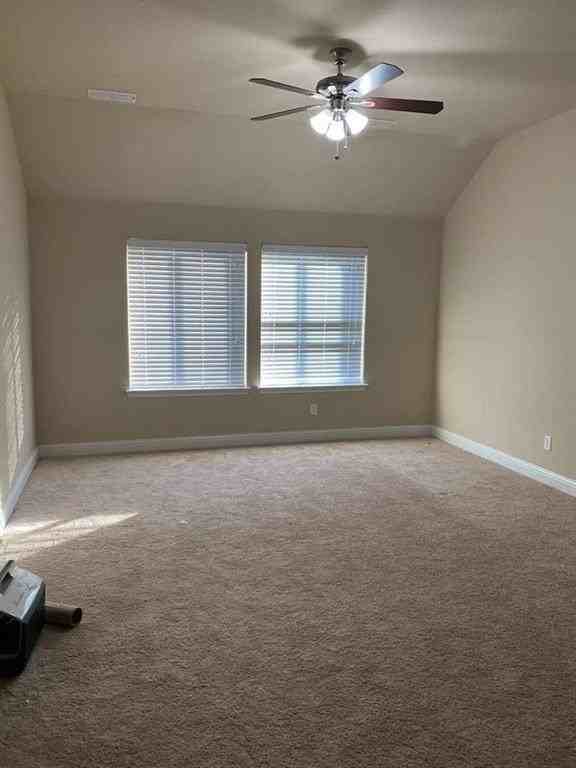 6120 Eldridge Ln - Photo 3 of 8