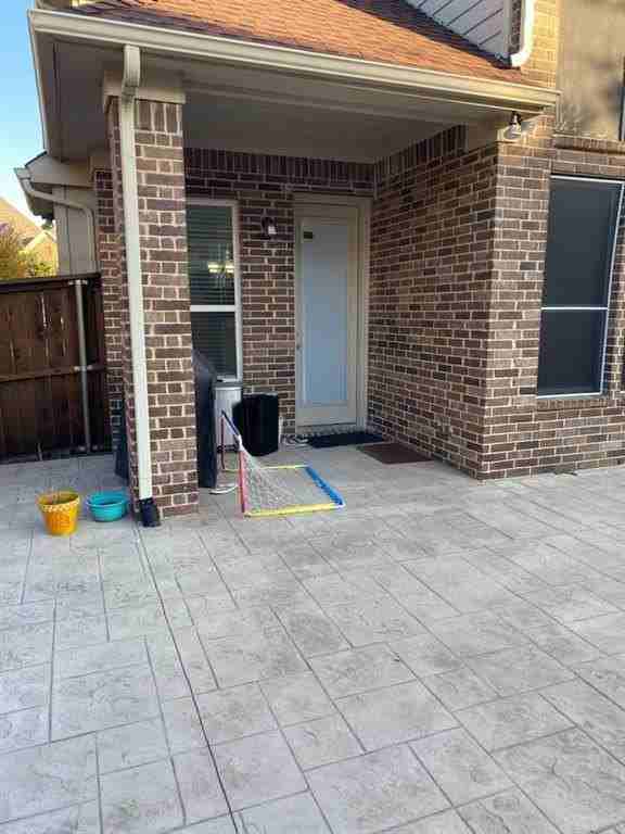 6120 Eldridge Ln - Photo 4 of 8