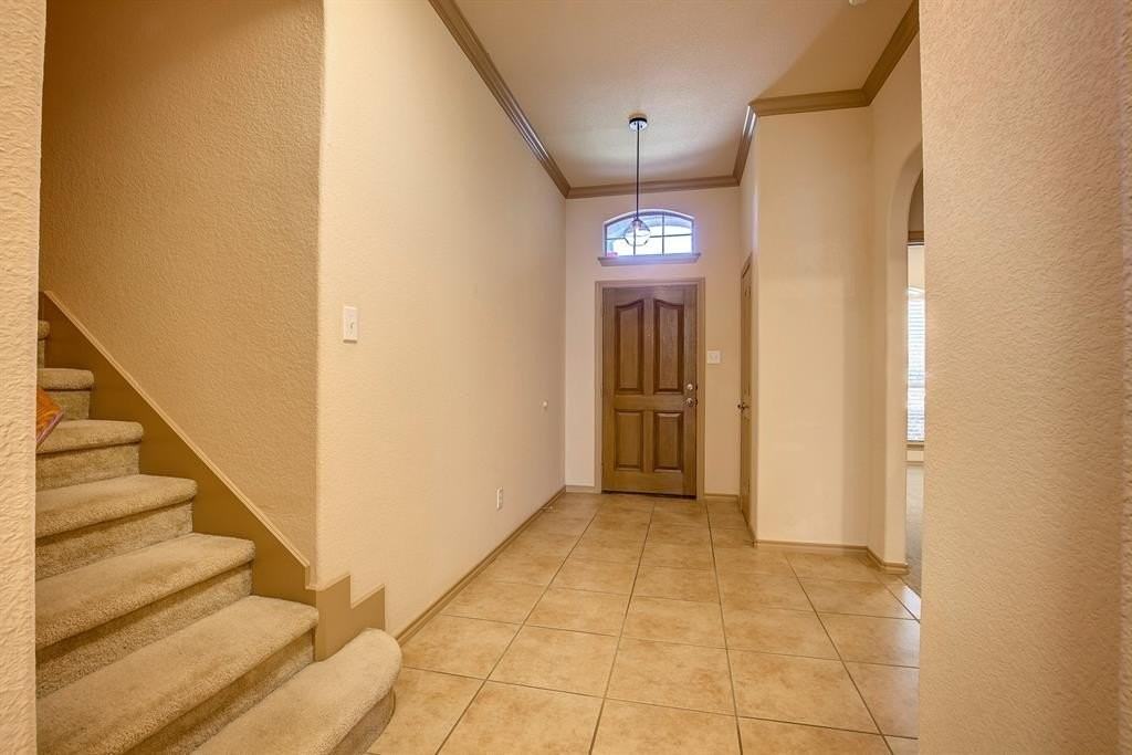 3217 Hornbeam St - Photo 6 of 39