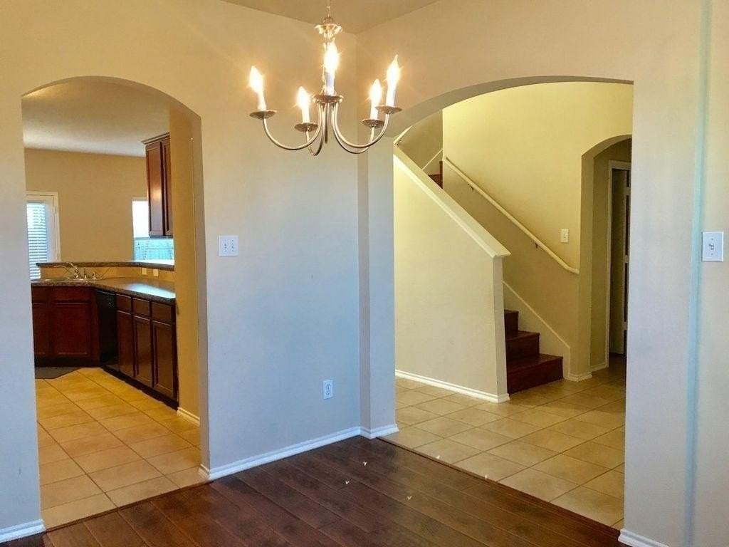 9801 Tyler Dr - Photo 4 of 18