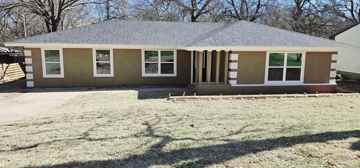 featured image of 1612 Lynn Haven Ave