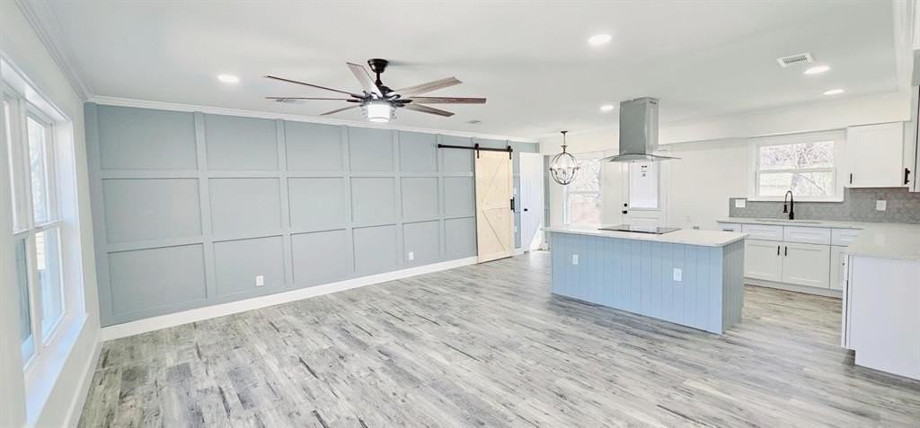 1612 Lynn Haven Ave - Photo 2 of 16