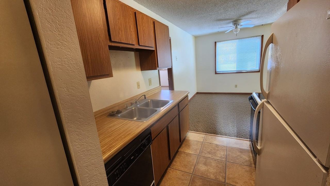 The Rock Apartments - Photo 3 of 25