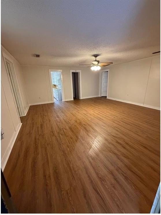 805 W Spring St - Photo 6 of 9