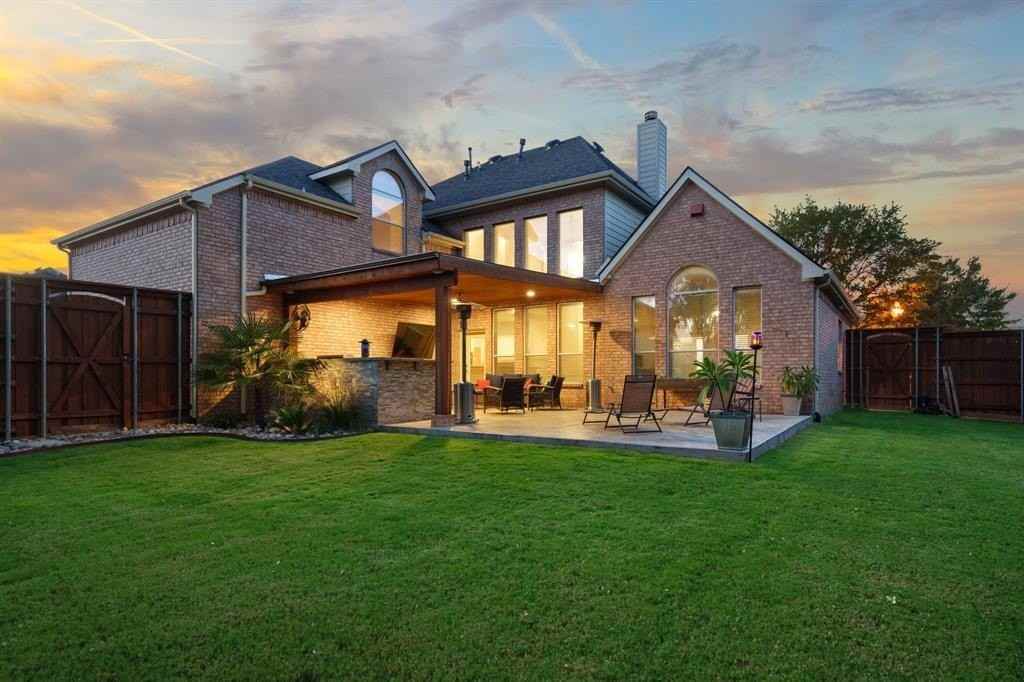 3581 Senate Ln - Photo 3 of 21