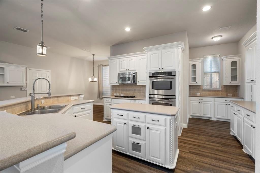 3581 Senate Ln - Photo 7 of 21